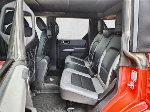 Used 2022 Ford Bronco Black Diamond AWD/4WD image 18
