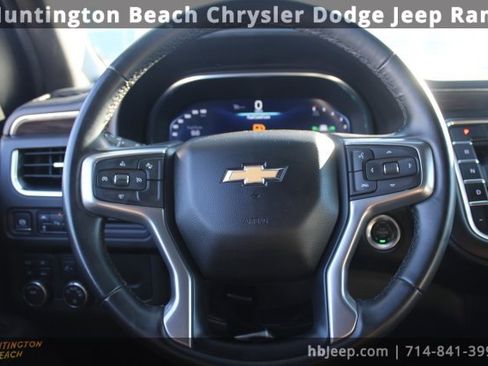 Used 2024 Chevrolet Suburban LT image 15