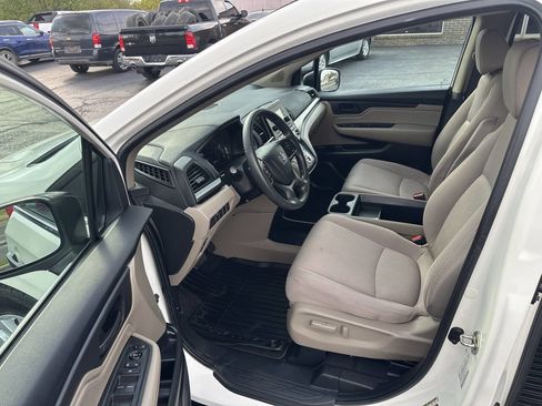 Used 2019 Honda Odyssey LX image 12