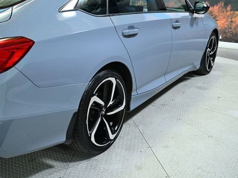 Used 2022 Honda Accord Sport image 9
