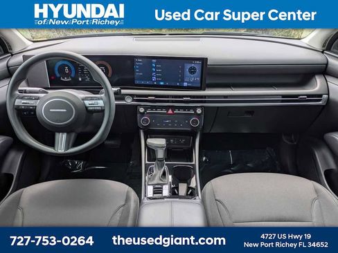 Certified 2025 Hyundai Tucson SEL FWD image 18