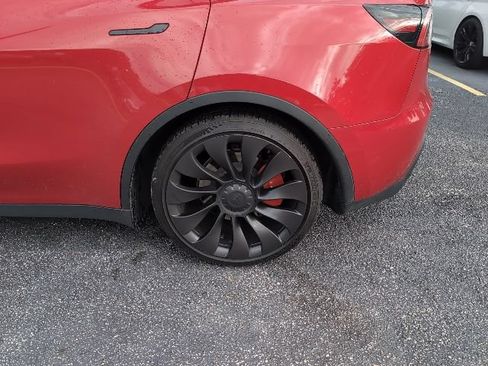Used 2023 Tesla Model Y Performance AWD/4WD image 7