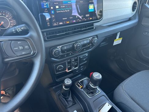 New 2025 Jeep Gladiator Sport image 72