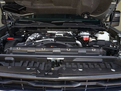 Used 2025 Chevrolet Silverado 3500 LT w/ Convenience Package image 18