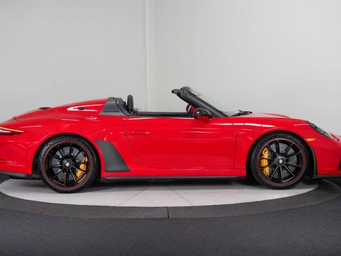 Used 2019 Porsche 911 Speedster RWD image 10