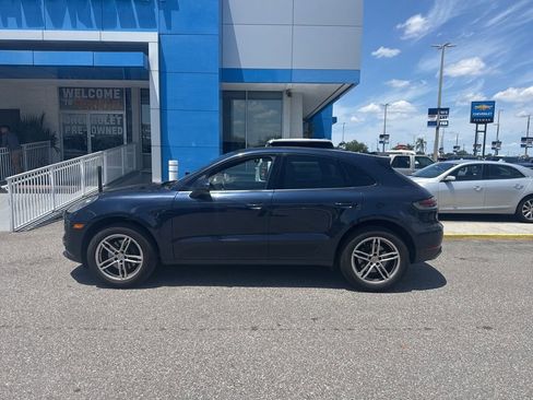 Used 2019 Porsche Macan AWD/4WD image 1