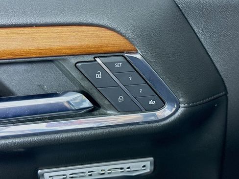 Used 2023 GMC Sierra 1500 Denali w/ Technology Package image 21