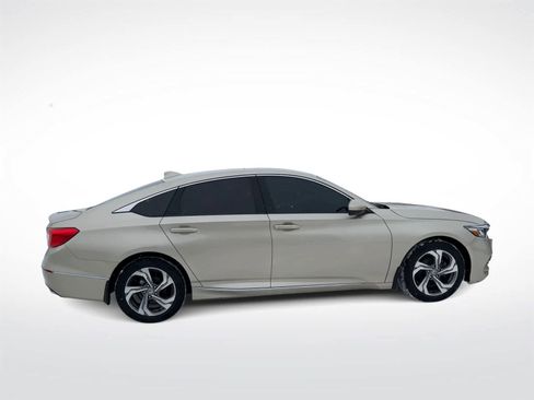 Used 2018 Honda Accord EX image 2