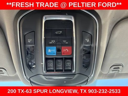 Used 2024 Jeep Wagoneer L 4WD w/ Premium Group I image 32