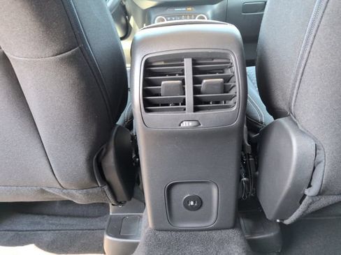 Certified 2024 Ford Escape Active AWD/4WD image 35