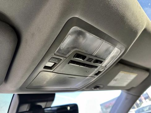 Used 2019 Toyota Highlander XLE image 33