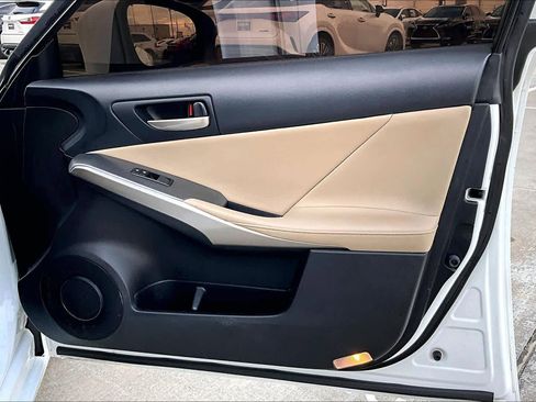 Used 2018 Lexus IS 300 F Sport w/ F Sport Package image 22