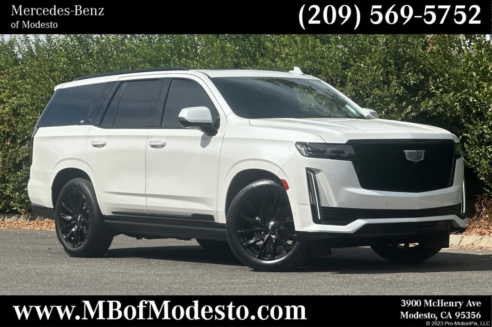 Used 2023 Cadillac Escalade Sport Platinum w/ LPO, ONYX Package AWD/4WD image 1