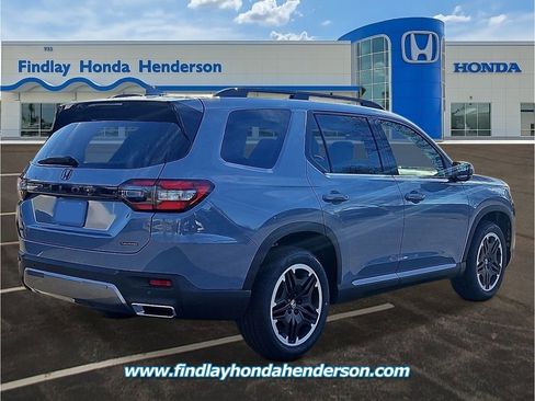 New 2026 Honda Pilot Touring image 4