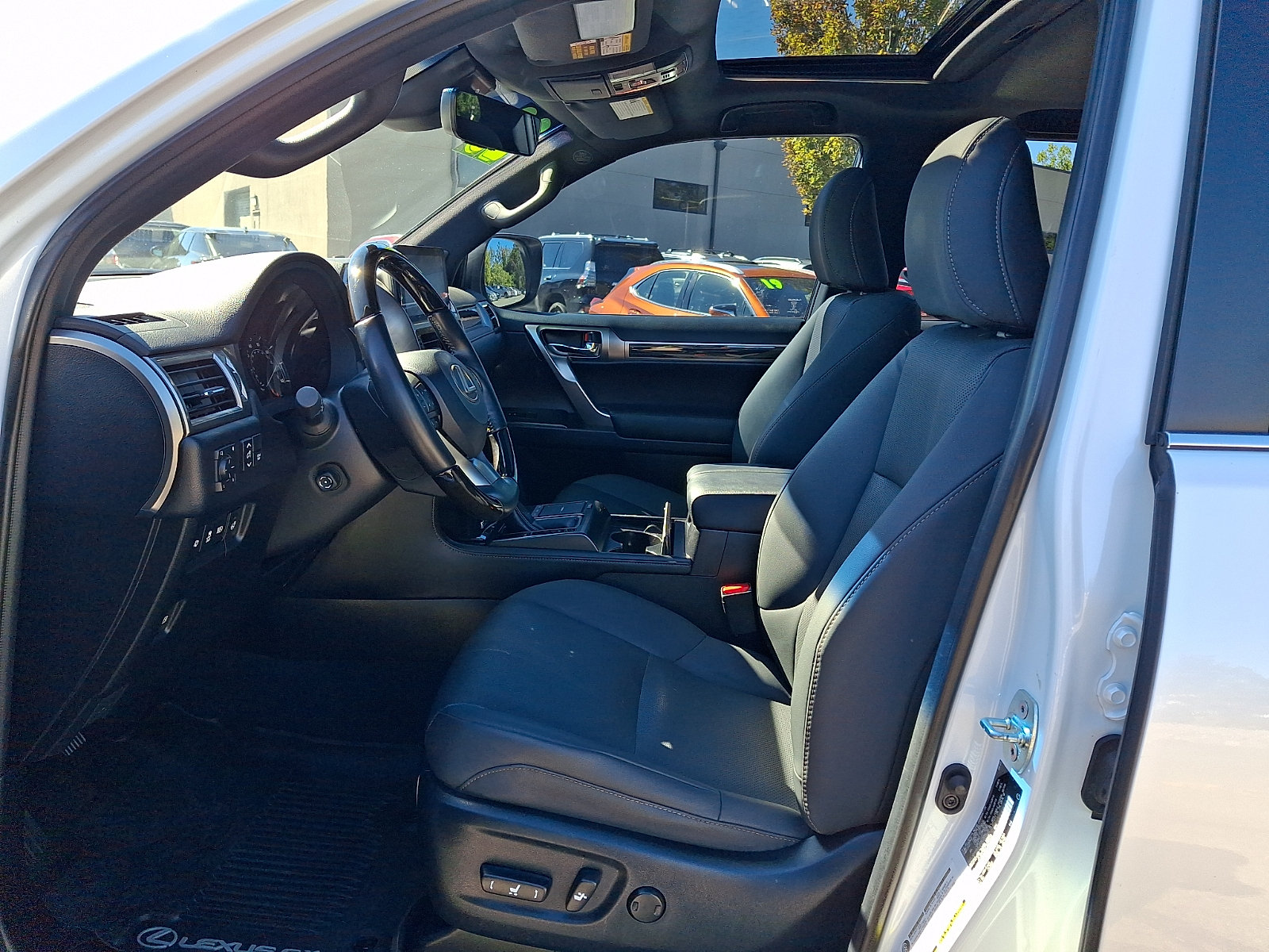 Certified 2023 Lexus GX 460 Premium w/ Premium Package AWD/4WD image 14