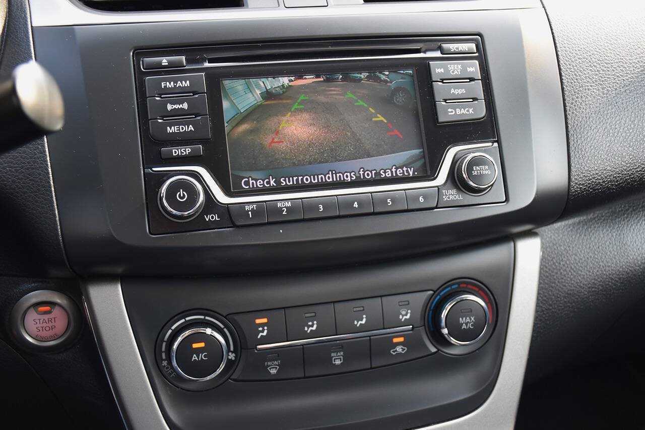 Used 2015 Nissan Sentra SV FWD image 20
