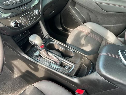 Used 2022 Chevrolet Equinox RS AWD/4WD image 18