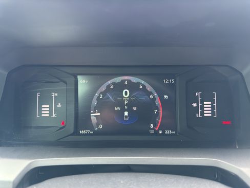 Certified 2024 Toyota Tacoma SR5 AWD/4WD image 15
