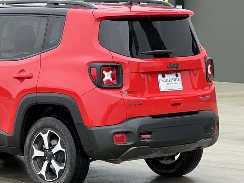 Used 2019 Jeep Renegade Trailhawk w/ Cold Weather Group II image 9
