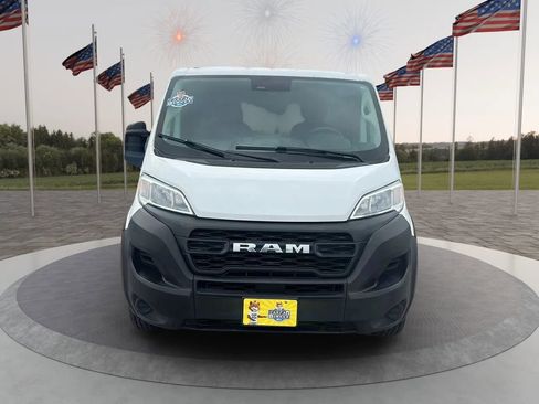 Used 2023 RAM ProMaster 2500 FWD image 4