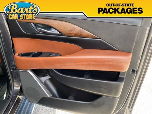 Used 2017 Cadillac Escalade ESV Luxury image 10