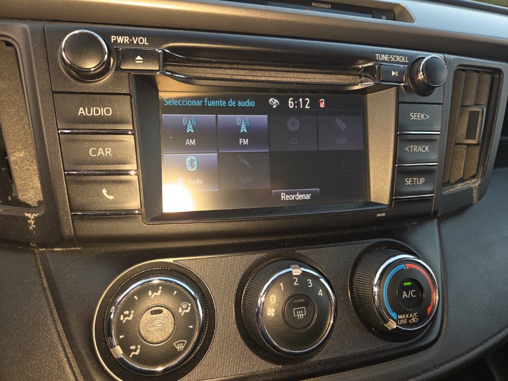 Used 2016 Toyota RAV4 LE AWD/4WD image 21