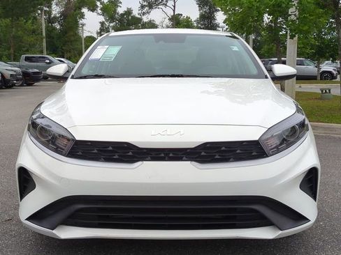 Used 2024 Kia Forte LX FWD image 9