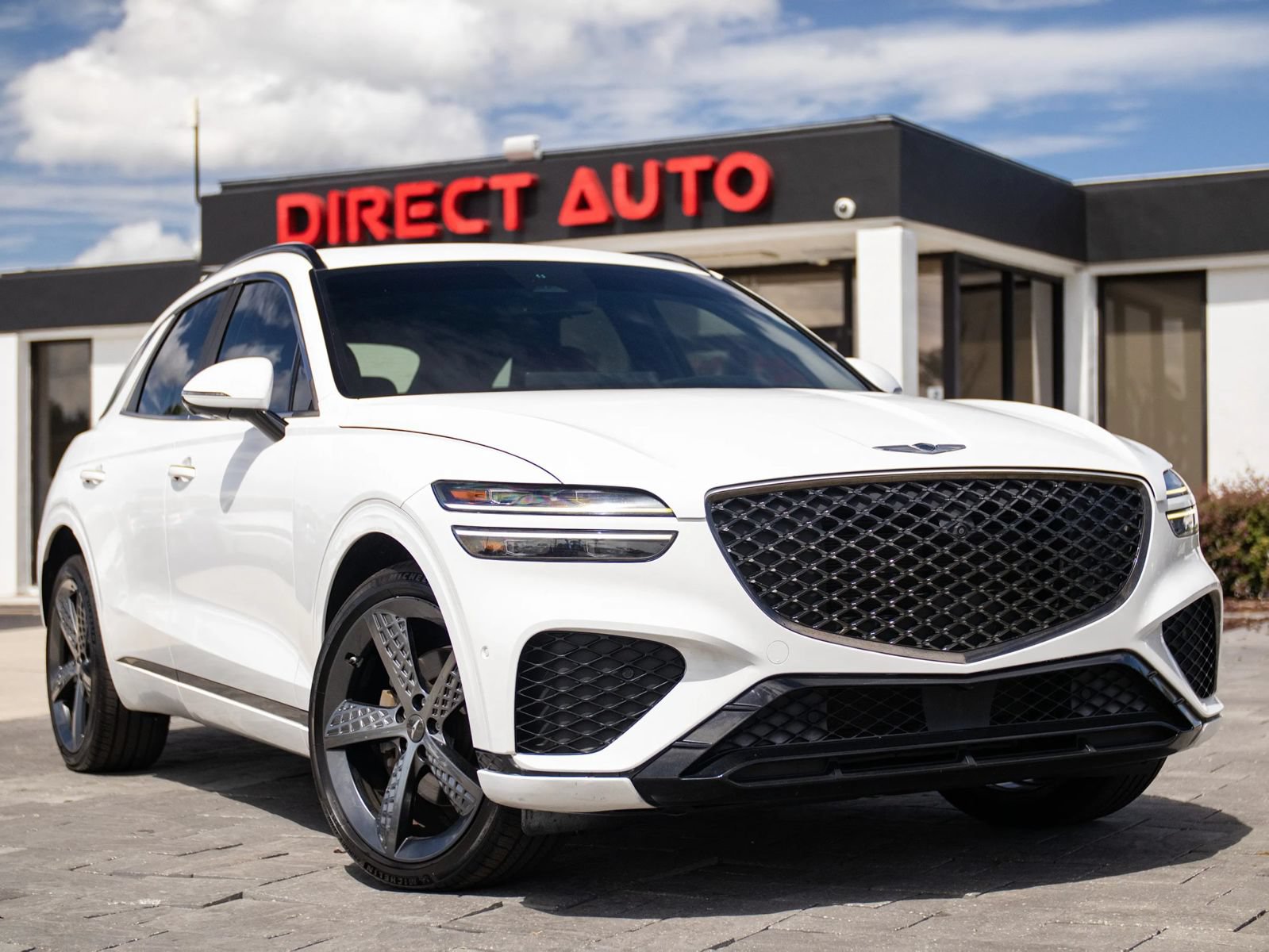 Used 2022 Genesis GV70 2.5T w/ Sport Prestige Package AWD/4WD image 1