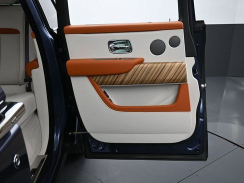 Certified 2024 Rolls-Royce Cullinan AWD/4WD image 24