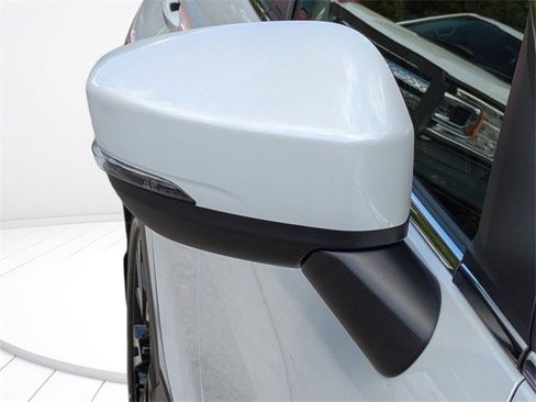 New 2025 Mitsubishi Eclipse Cross SE image 12