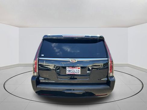Used 2018 Cadillac Escalade ESV Platinum image 12