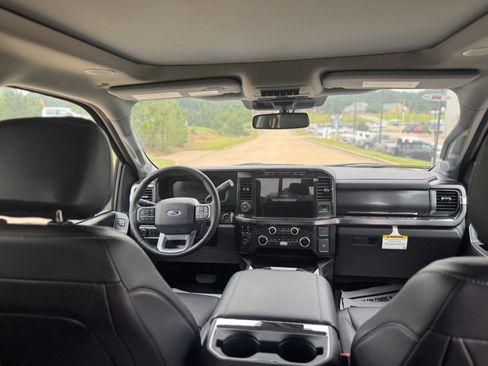 Used 2023 Ford F250 Lariat w/ Lariat Ultimate Package AWD/4WD image 40