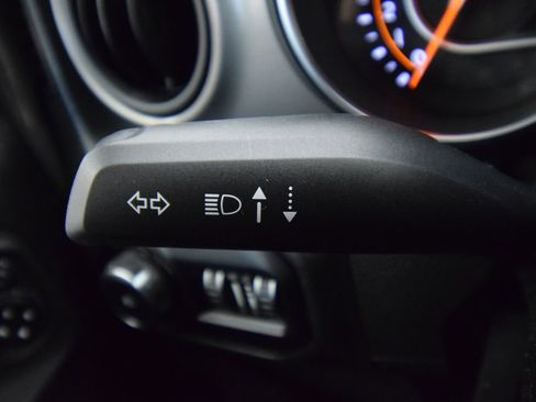 Used 2022 Jeep Wrangler Sport AWD/4WD image 25
