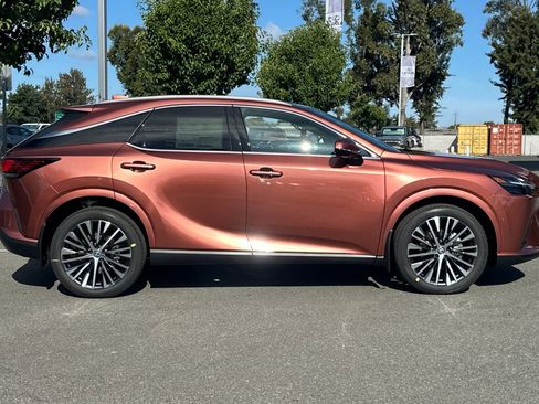 New 2026 Lexus RX 350h AWD/4WD image 3