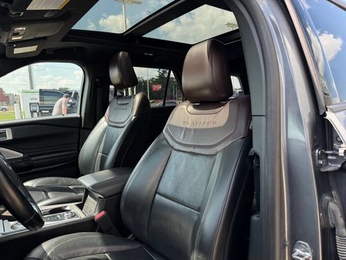Used 2021 Ford Explorer Platinum w/ Equipment Group 601A AWD/4WD image 5