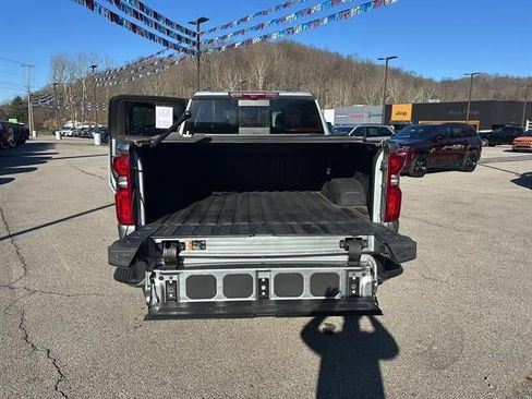 Used 2024 Chevrolet Silverado 2500 High Country w/ Technology Package AWD/4WD image 37