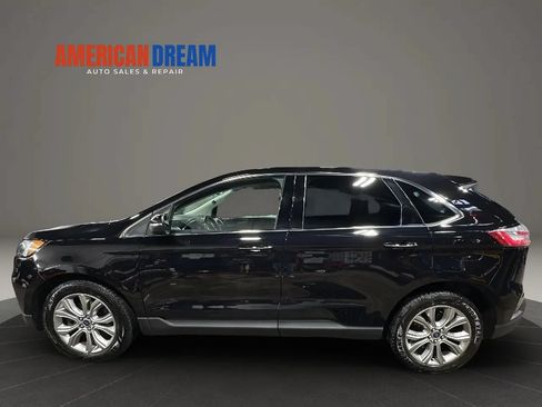 Used 2019 Ford Edge Titanium w/ Cold Weather Package AWD/4WD image 2