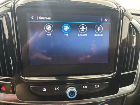 Used 2021 Chevrolet Traverse LT w/ LPO, Floor Liner Package image 16