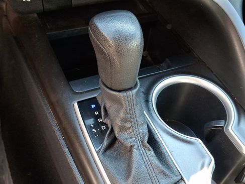 Used 2021 Toyota Camry LE FWD image 14