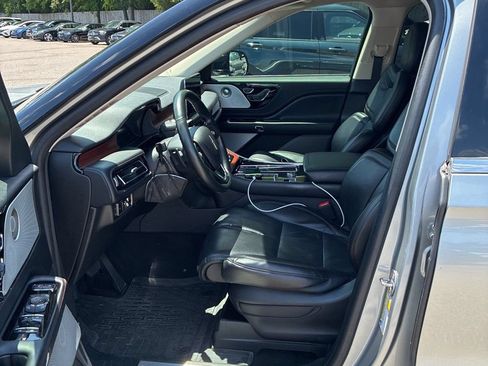 Used 2023 Lincoln Aviator Grand Touring w/ Equipment Group 301A AWD/4WD image 6