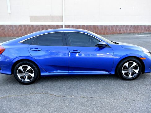 Used 2019 Honda Civic LX image 5