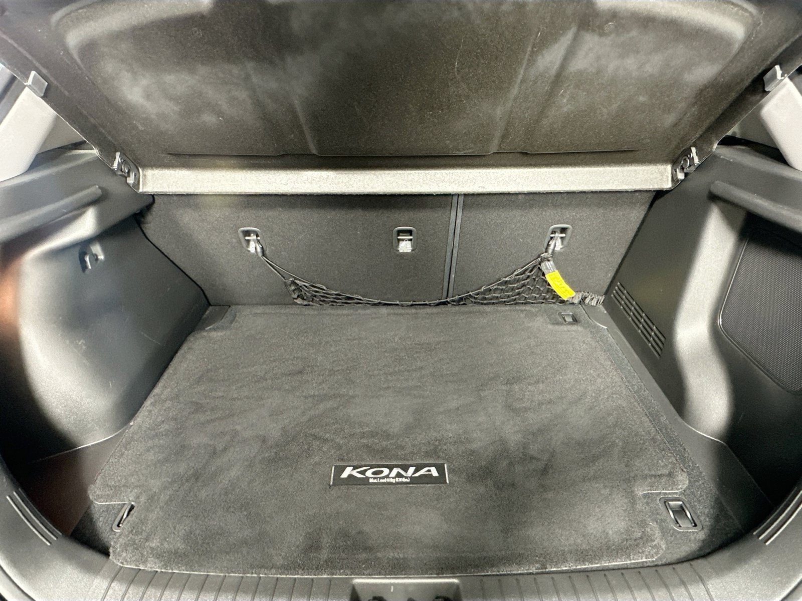 Used 2023 Hyundai Kona Limited AWD/4WD image 27