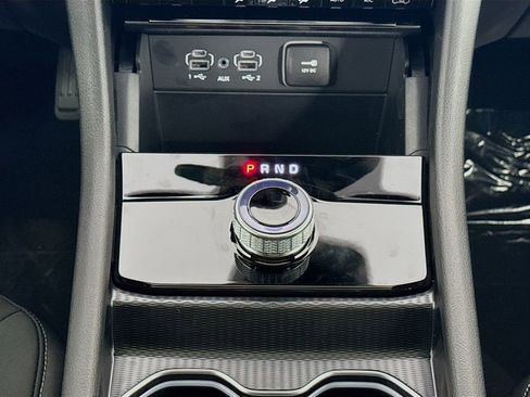 New 2025 Jeep Grand Cherokee L Laredo image 28