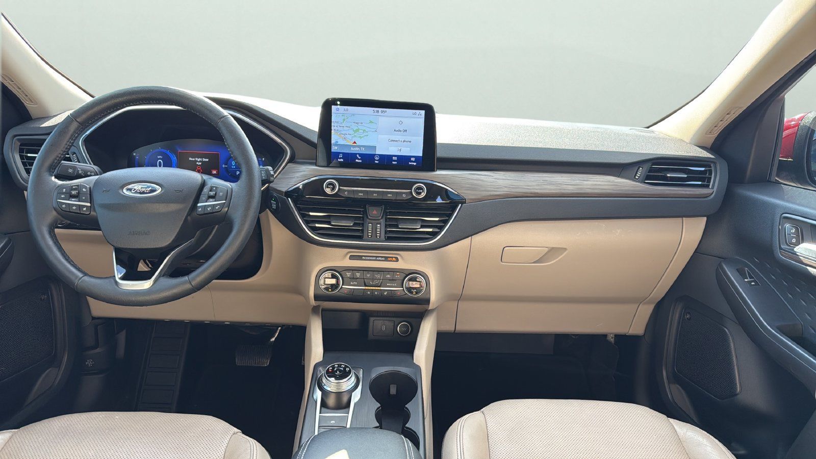 Used 2020 Ford Escape Titanium FWD image 19