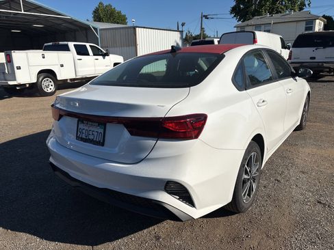 Used 2023 Kia Forte LXS FWD image 4