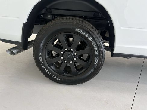 Used 2025 RAM 2500 Laramie AWD/4WD image 10