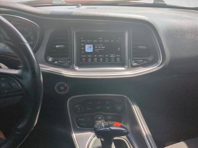 Used 2018 Dodge Challenger R/T w/ Driver Convenience Group RWD image 15