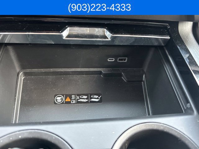 Used 2026 GMC Yukon AT4 Ultimate w/ LPO, Floor Liner Package AWD/4WD image 32