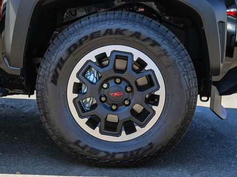 New 2025 Toyota 4Runner TRD Off-Road Premium image 11