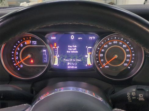 Certified 2022 Jeep Wrangler Unlimited Sahara image 29